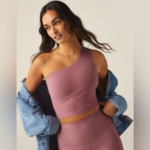 Women's Beyond Yoga Spacedye Bold Shoulder Cropped Tank in Heather Size M NWT